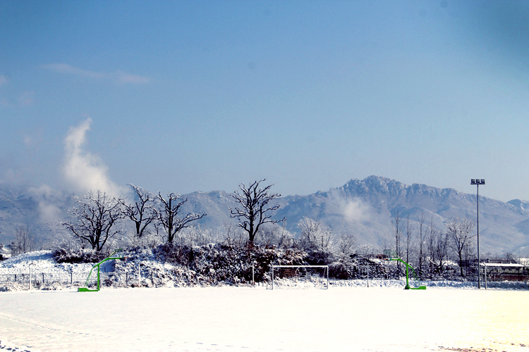 春雪美景——2012天藝校園