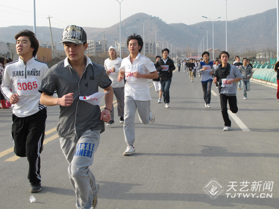 “陽光體育與健康同行” 冬季環城長跑活動成功舉辦